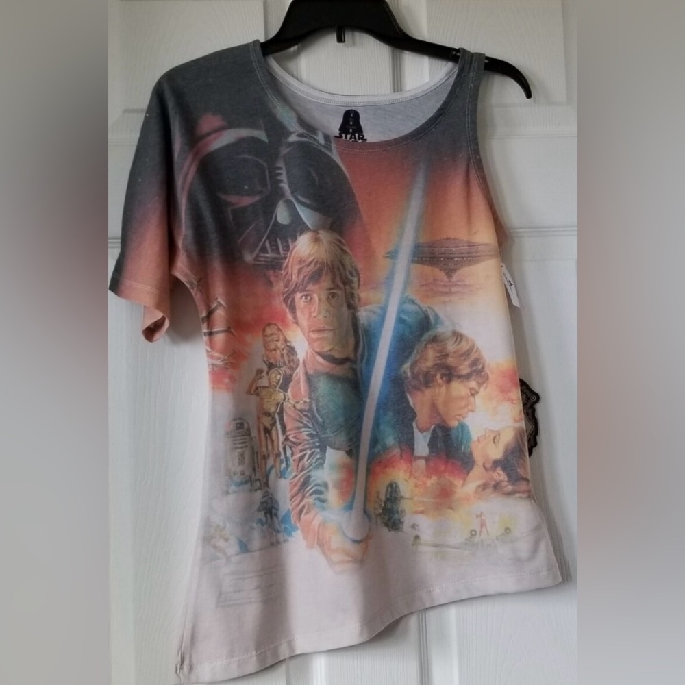 STAR WARS Disney Classic XS Empire Strikes Back Vintage Apparel.